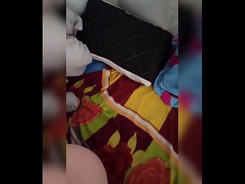 ❤️ Wandinogara naye anogara ega kumba nekuti murume wake anoenda kuzororo ini ndinotora mukana wekusvira nekuzadza mbongoro yake nemukaka. ️❤